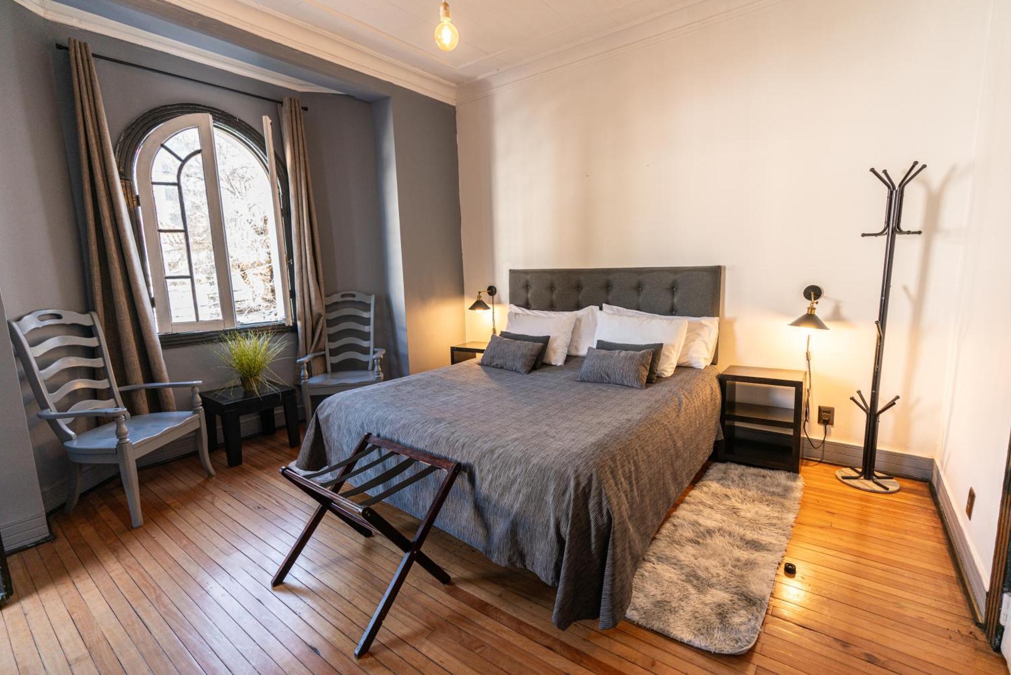 De Blasis Budget Rooms