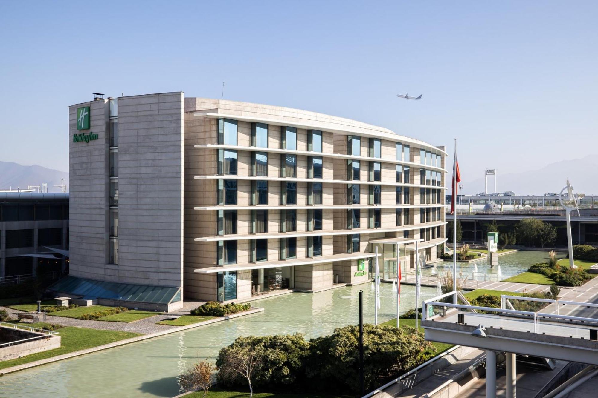Holiday Inn Santiago - Airport Terminal By Ihg